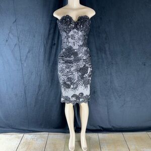 Elegant Black Lace Strapless Dress